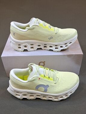 On Cloudmonster 3 - Color: Limelight/Seedling - Size: Women 7.5